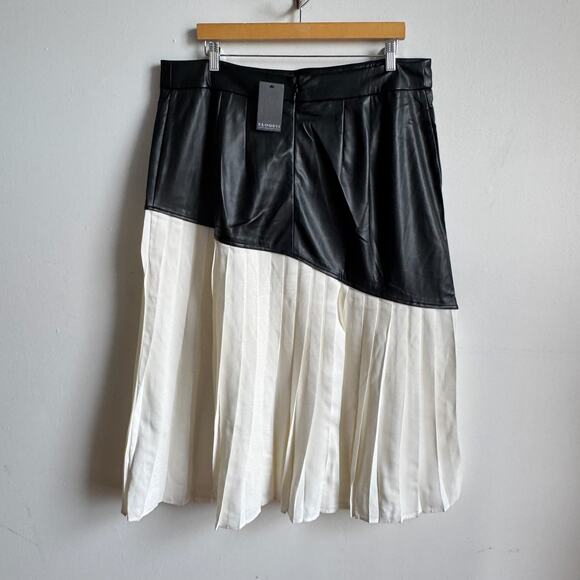 NWT ELOQUII Mixed Media Black & White Pleated Midi Skirt - Picture 2 of 8